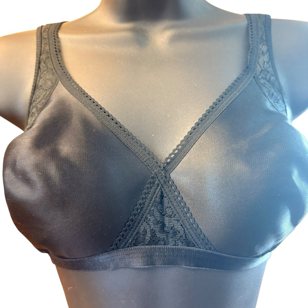 Vtg Playtex Cross Your Heart Bra 36B Comfort Strap Wireless Satin Silky‎ Shiny L